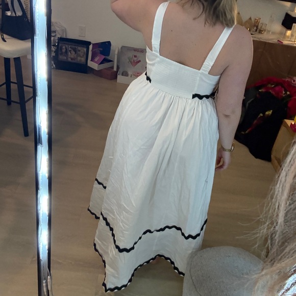 Torrid White and Black Trim Dress - Picture 3 of 4